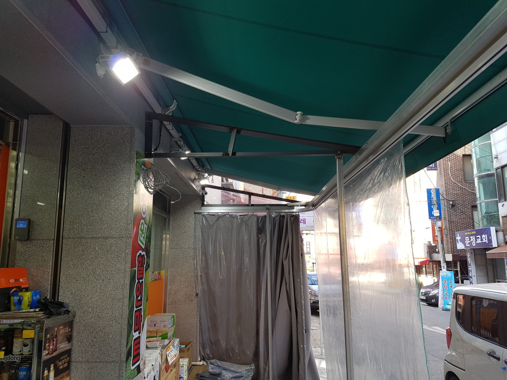 2000769928_kEWDoaCN_2ab77e0a0b63513659ae2f226070624211327eab.jpg 이미지크게보기